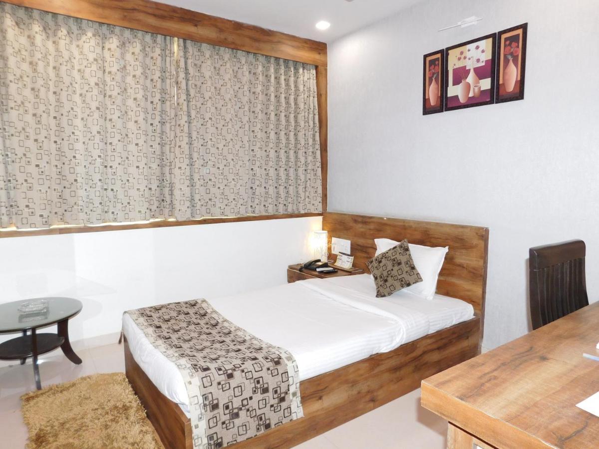 Hotel Shiva Club And Resort Mundra Exterior foto